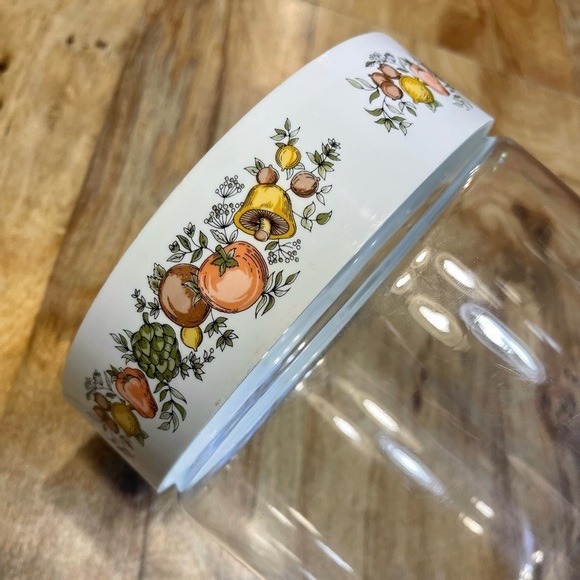 Vintage Pyrex Canister - Picture 3 of 6